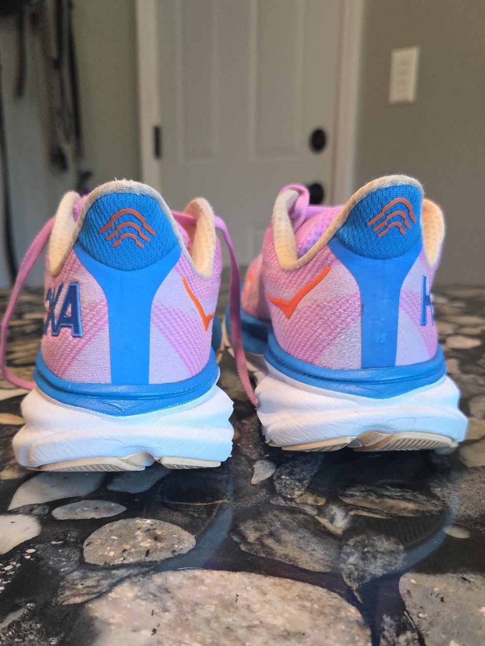Hoka One One Clifton 9 Women's Running Shoes Blue Pink Sneakers Size 7.5 B - Picture 5 of 10